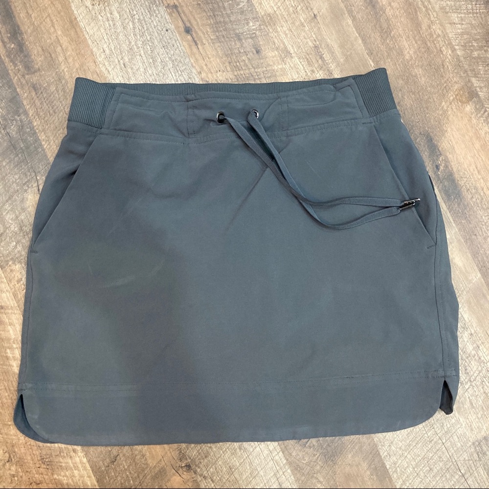 Athleta Skort moisture wicking material